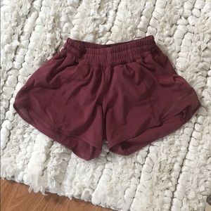 Mauve Lululemon hotty hot shorts